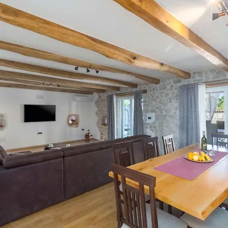 In - Istrien 43261 Porec