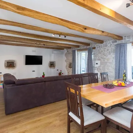 In - Istrien 43261 Πόρετς